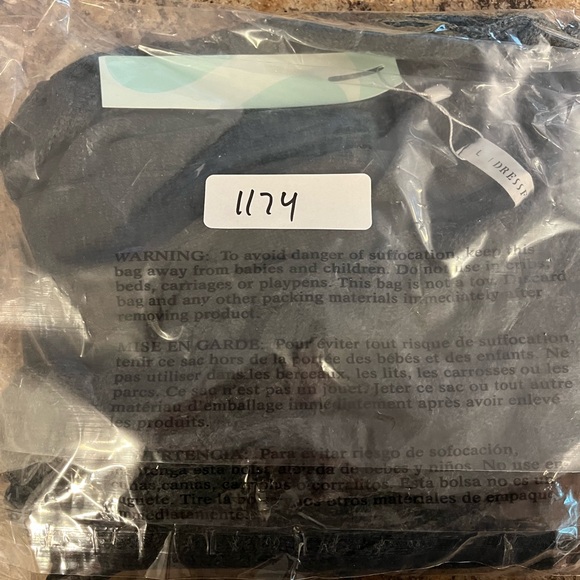 Women’s Dressfo gray knit cardigan sweater with belt closure. Size 8 - Picture 10 of 10